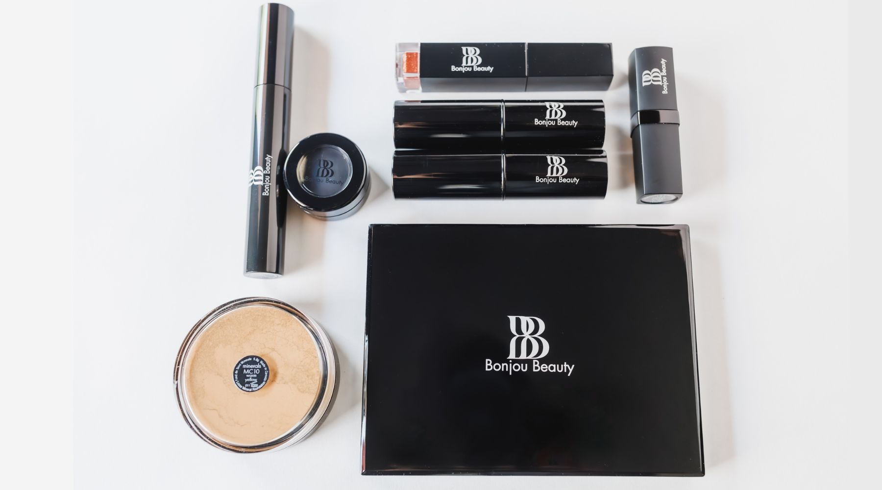 Bonjou Beauty Shipping Policy Image of makeup kits